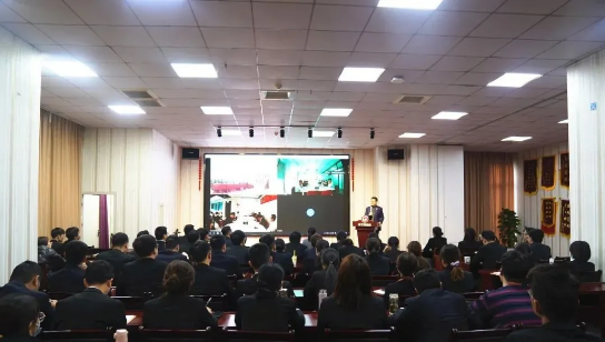 堅(jiān)決落實(shí)“沖刺月”投資選址項(xiàng)目開發(fā)工作!十二月上旬,41個(gè)高質(zhì)量項(xiàng)目通過評估 堅(jiān)決落實(shí)“沖刺月”投資選址項(xiàng)目開發(fā)工作!十二月上旬,41個(gè)高質(zhì)量項(xiàng)目通過評估